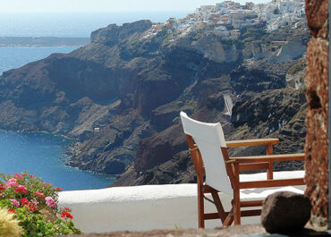 IT IS AN ALMOST UNORTHOGRAPHIC LIFE FULL OF JOY